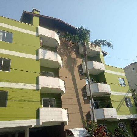 Апартаменты Residencial Pilati Бомбиньяс Экстерьер фото
