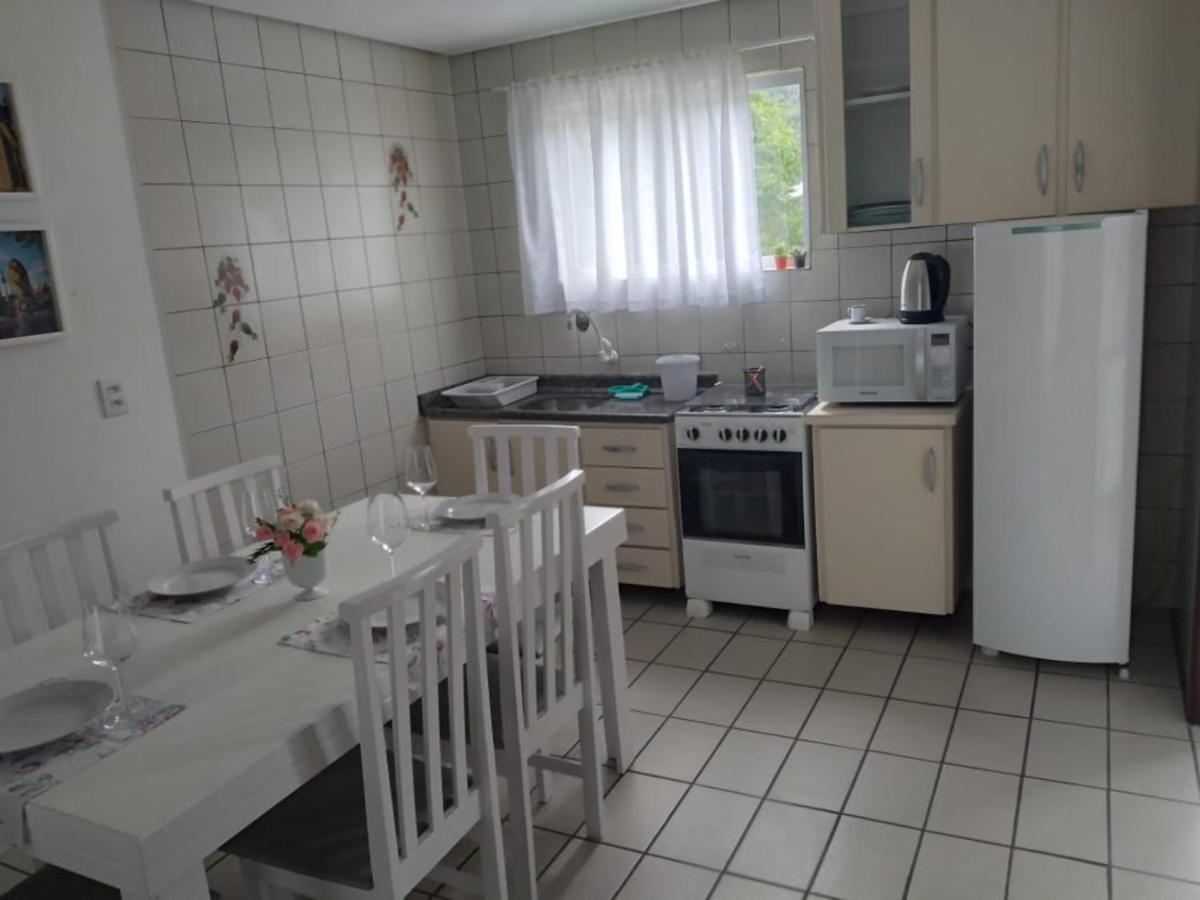 Апартаменты Residencial Pilati Бомбиньяс Экстерьер фото