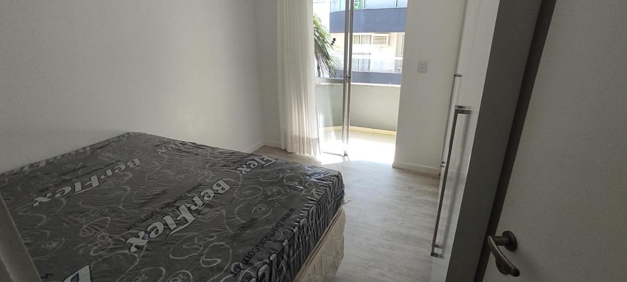 Апартаменты Residencial Pilati Бомбиньяс Экстерьер фото